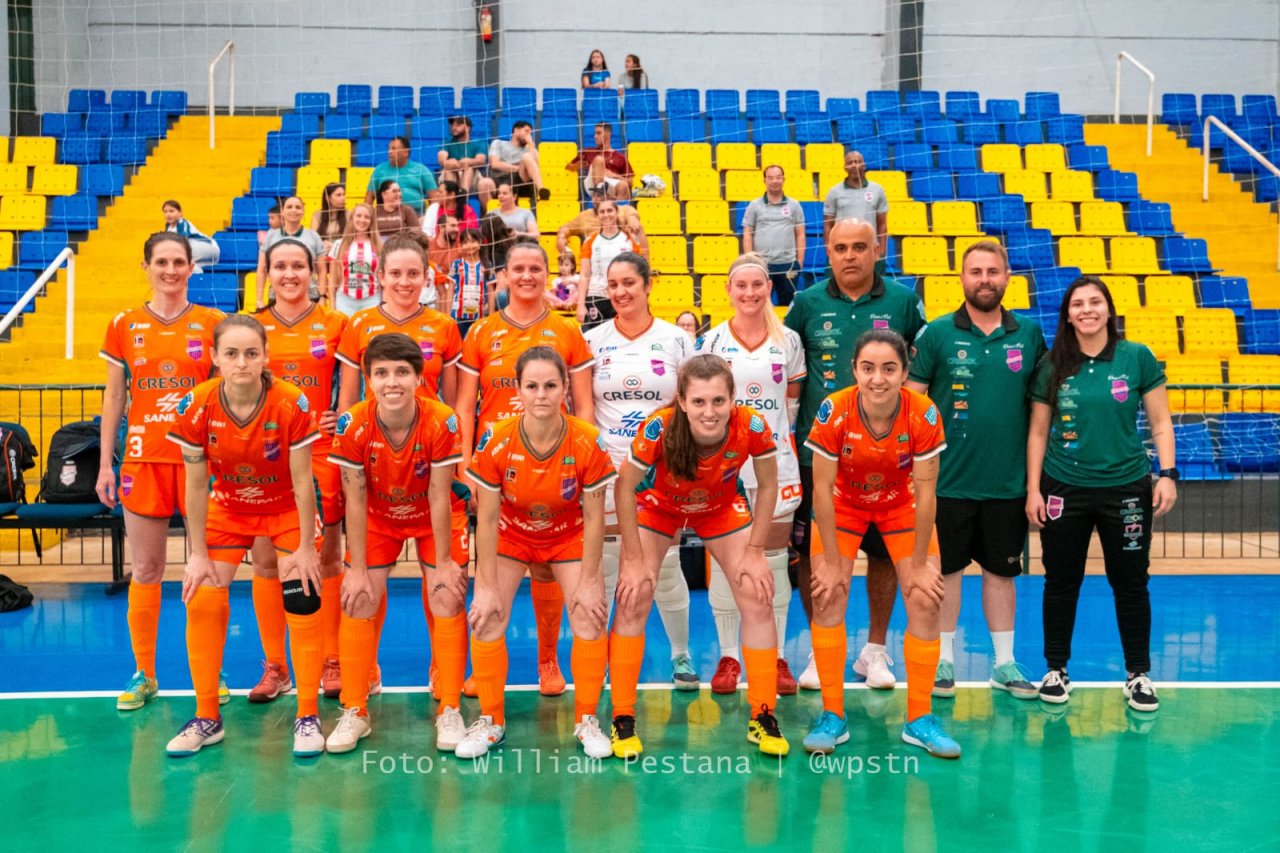 Equipe de Palotina foi campeã invicta da Copa Amop de Futsal Feminino