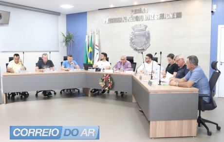 Vereadores de Palotina reunidos em sessão ordinária no dia 18