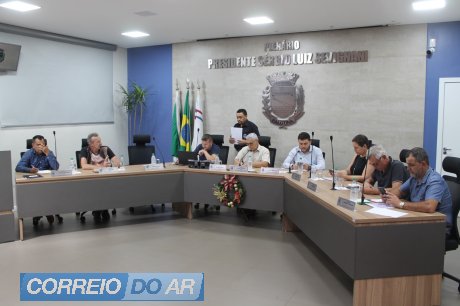 Vereadores de Palotina reunidos em sessão ordinária no dia 25