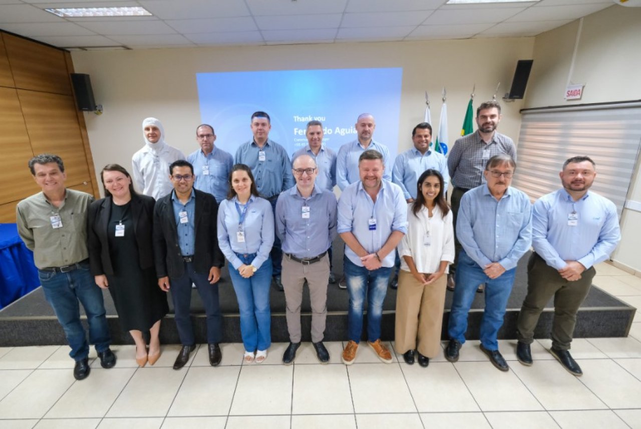 Diretores e gerentes recepcionaram diplomatas da embaixada do Reino Unido Diretores e gerentes recepcionaram diplomatas da embaixada do Reino Unido