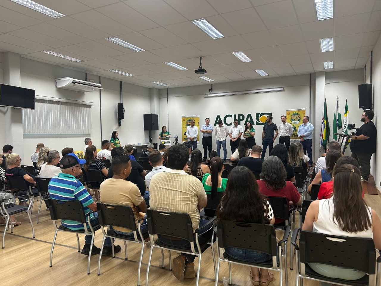 Entrega da premiação aconteceu na quinta-feira, dia 09